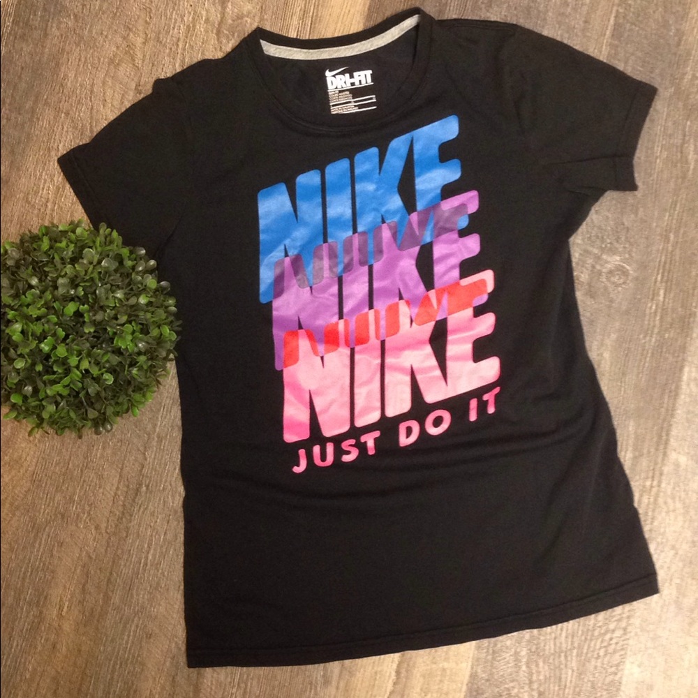 Graphic Nike dry fit T-shirt